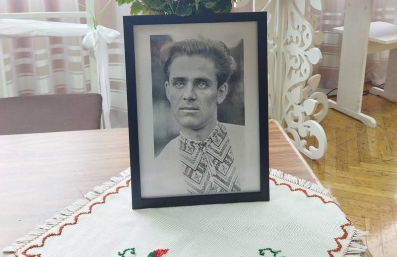 Усе любов’ю зміряне до дна… (до 100-річчя від дня народження поета-пісняра Дмитра Луценка)