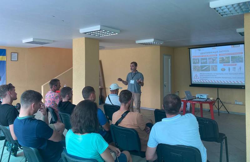 Тренінг щодо попередження ризиків від мін та вибухонебезпечних предметів