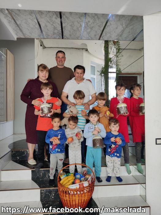 Привітання з Великим Днем Світлого Христового Воскресіння дітей з прийомних сімей, ДБСТ, а також дітей з інвалідністю