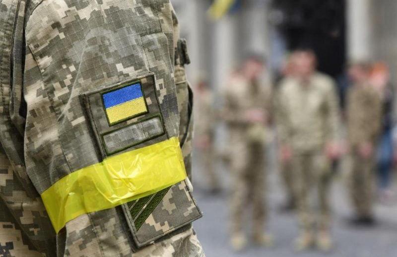 Як мобілізовані платники податків – фізичні особи мають сплачувати єдиний податок та військовий збір у період дії воєнного стану