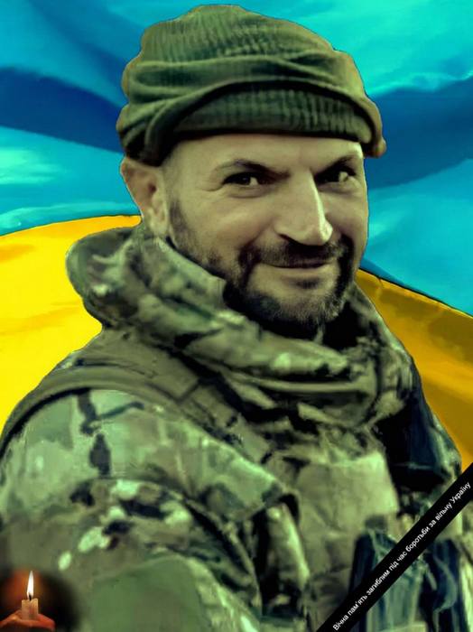 Знову громада стоятиме навколішки, проводжаючи в останню путь героя, що повернувся на щиті…
