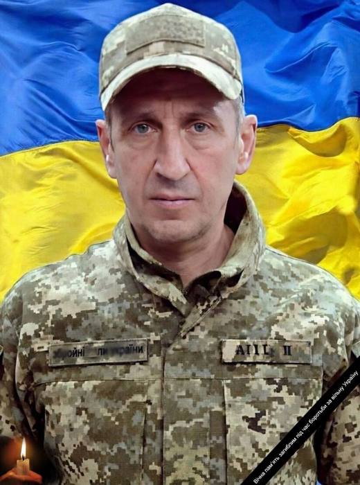 Знову громада стоятиме навколішки, проводжаючи в останню путь героя, що повернувся на щиті…
