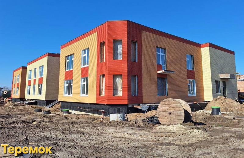 У Макарівській громаді продовжується реалізація одного з ключових проєктів відновлення селища — «Підтримка ЄС з відновлення Макарова»