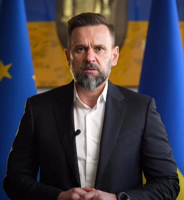 Президент Володимир Зеленський підписав Указ про створення в Конгрес місцевих та регіональних влад при Президентові України окремої структури – Палати регіональних молодіжних Конгресів