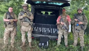 Українські захисники з отриманим технічним обладнанням