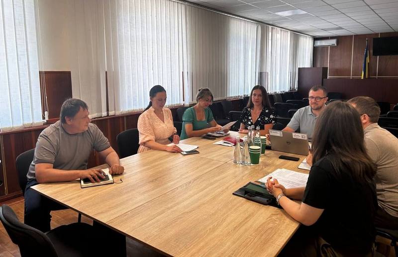 Робоча нарада в Макарівській селищній раді щодо підготовки проєктної документації для ремонту житла за проєктом HOPE.