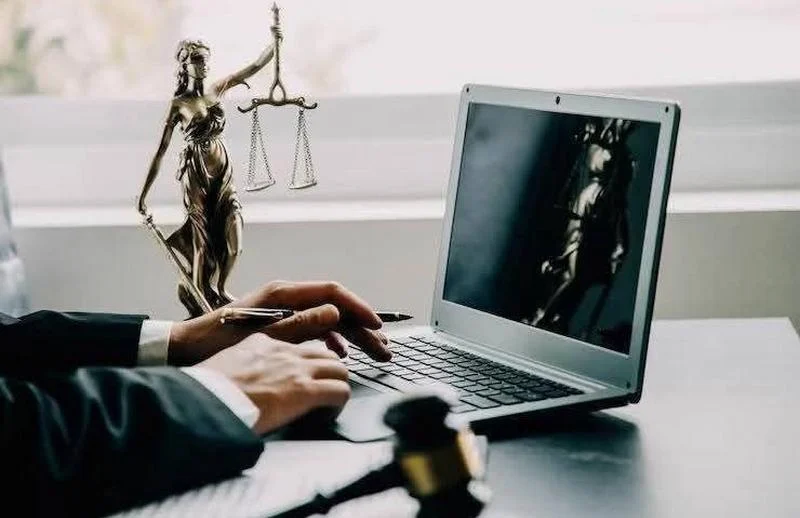 Коли виникає юридичне питання, важливо знати, де отримати фахову відповідь і захистити свої права