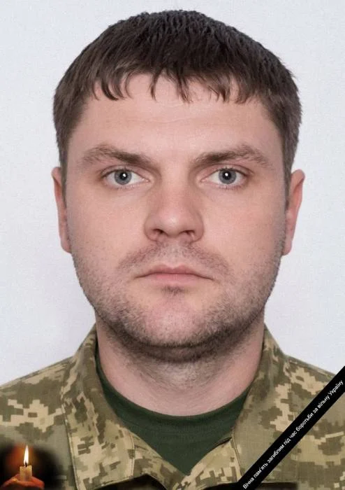 Знову громада стоятиме навколішки, проводжаючи в останню путь героя, що повернувся на щиті…